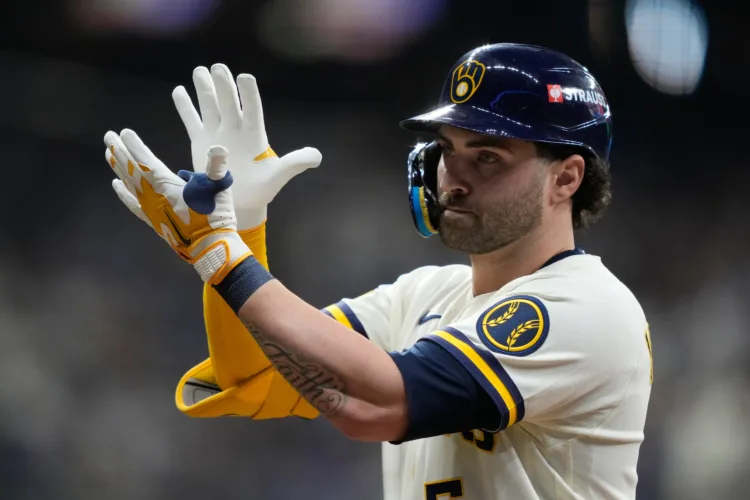 Brewers' Mitchell showcasing what he can do when healthy